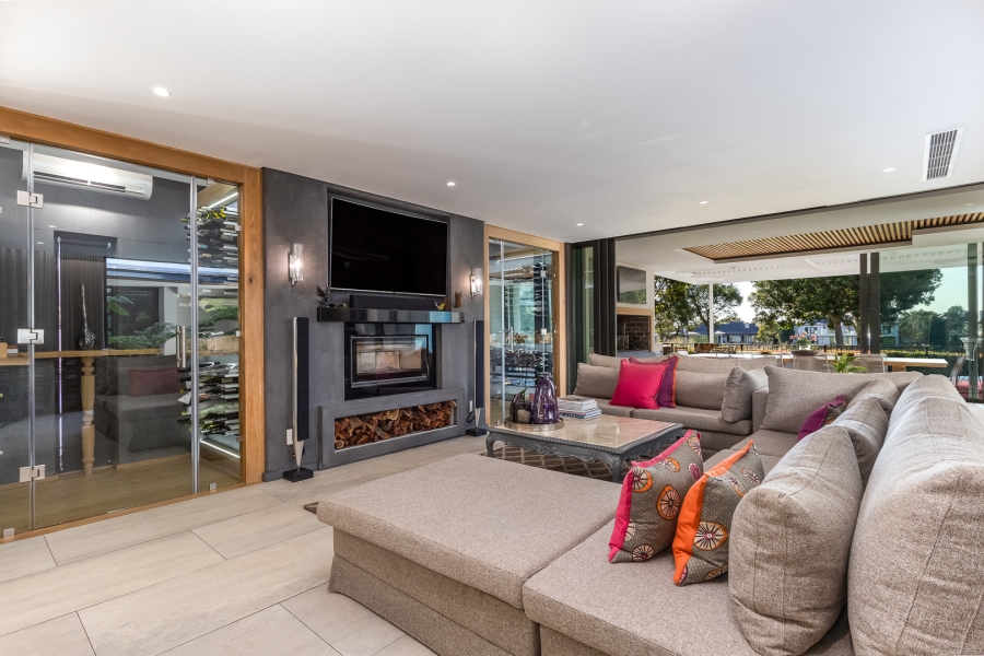4 Bedroom Property for Sale in Pearl Valley at Val de Vie Western Cape